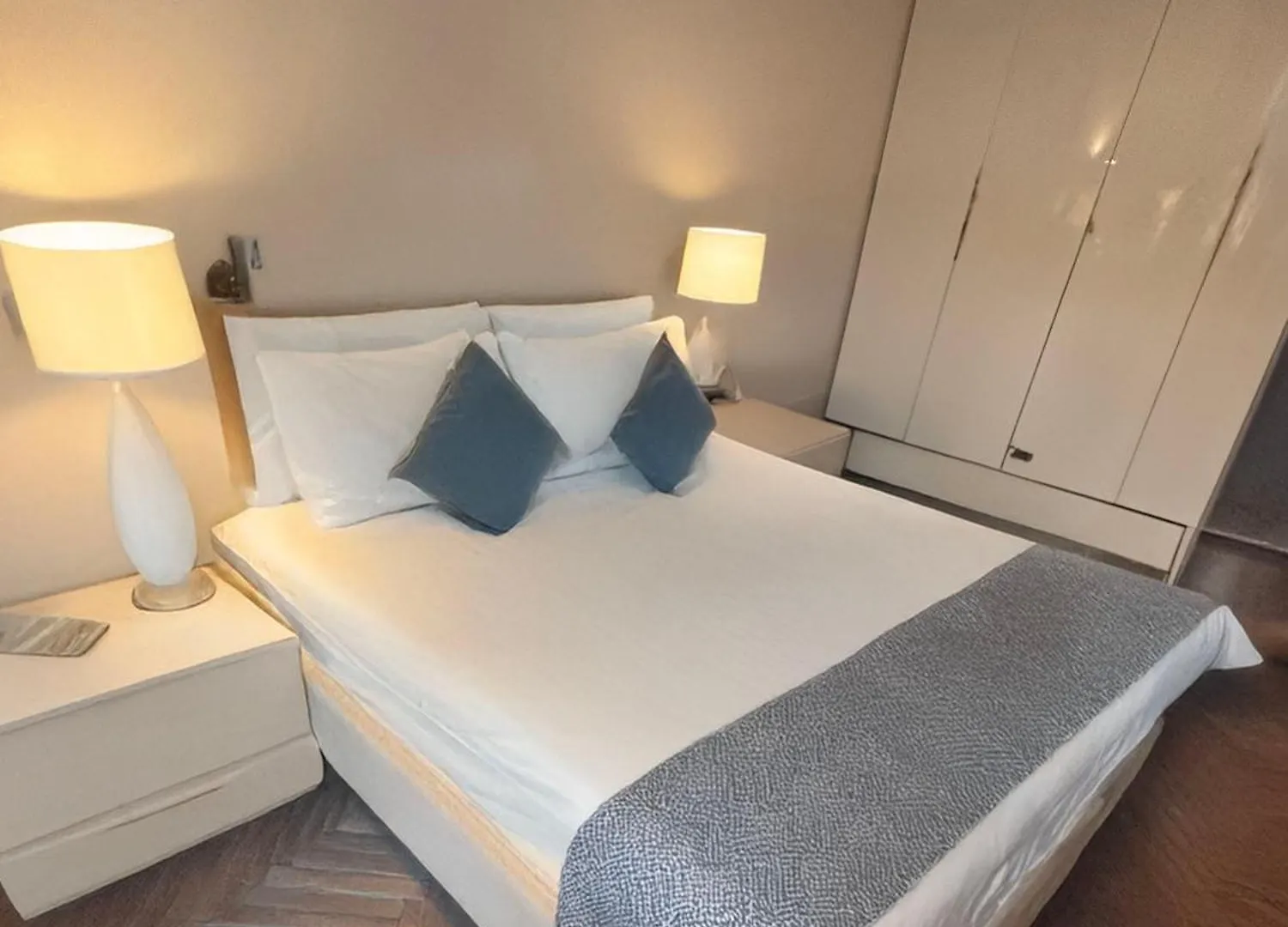 Realty Company Trevi Apartment Rome