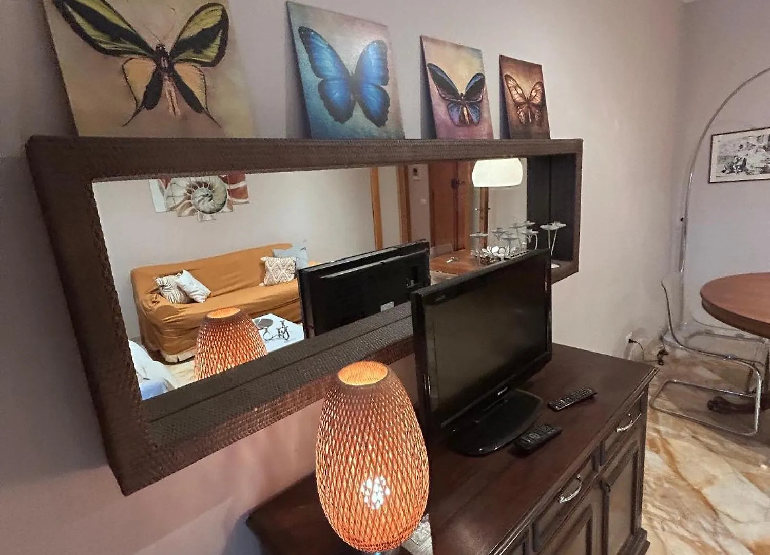 Realty Company Trevi Apartment Rome Italy